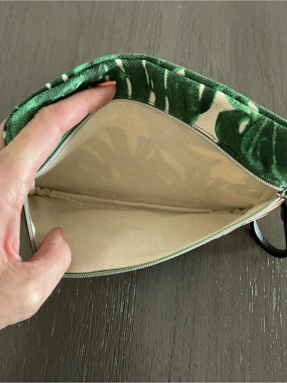 Biolage Green Tropical Leaf Cork Cutout Cosmetic Makeup Pouch Wristlet